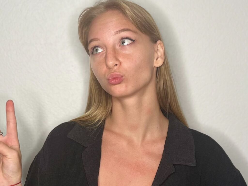 Adrianegreiber's profile - Image n°0