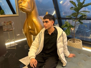 Sexcam Porn von Adriannavarro