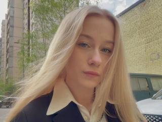 Sexcam Live Show von Adriapaek