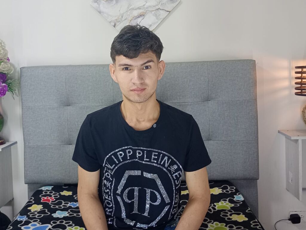 Adryantomas's profile - Image n°0