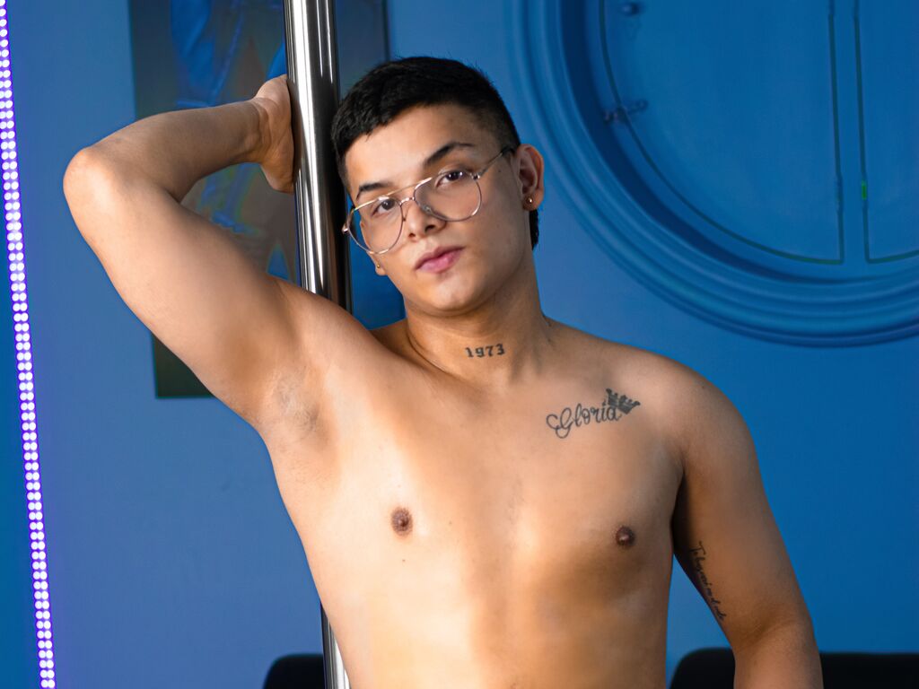 Aejandrotomas's profile - Image n°1