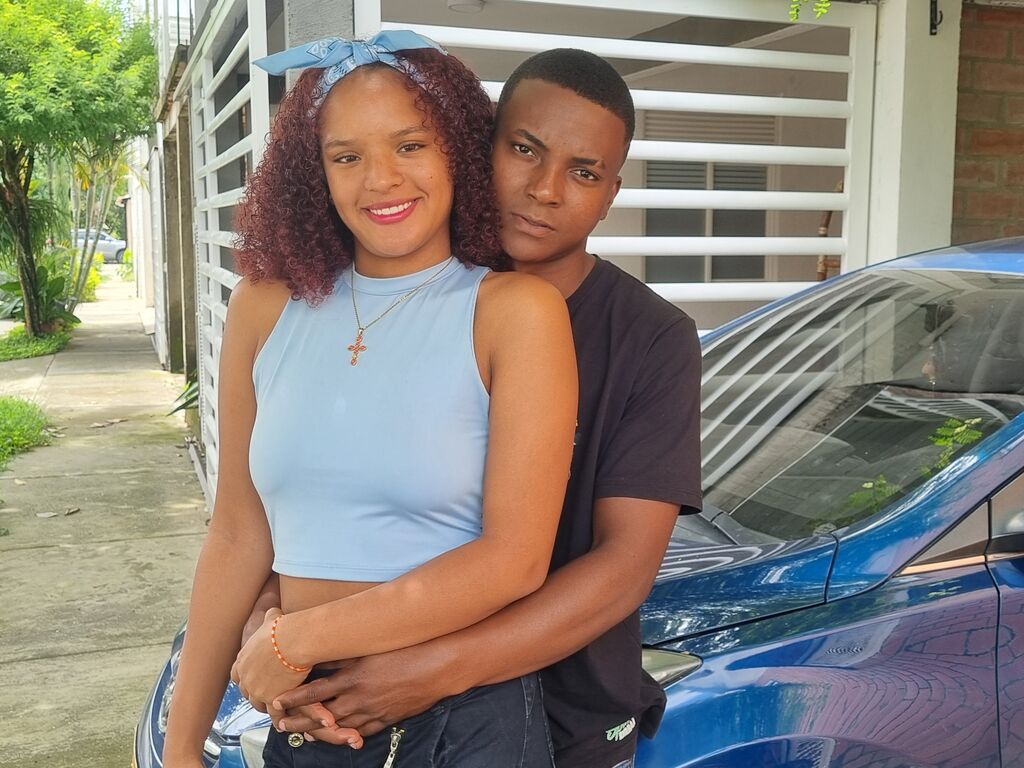 Afroditaandcoddy's profile - Image n°1