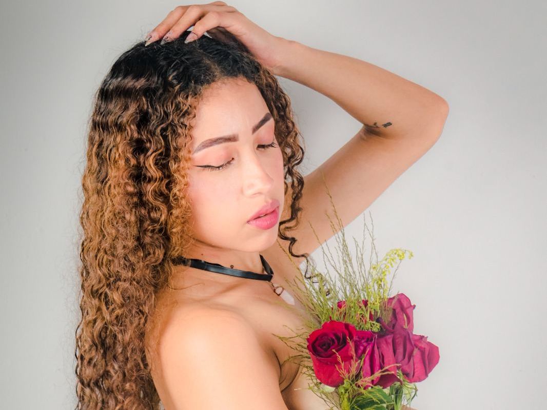 Afroditadangelo's profile - Image n°0