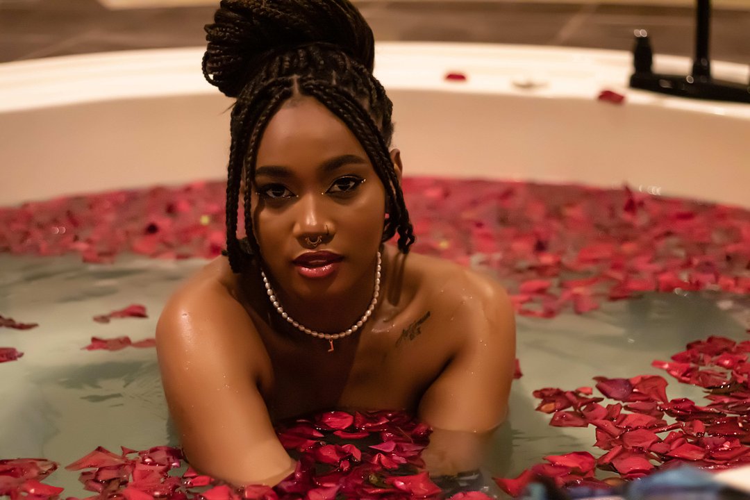 Perfil con Agatharinaldii - Imagen  n°0