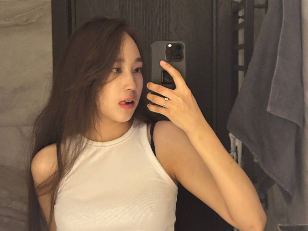 Agathasahni's profile - Image n°1