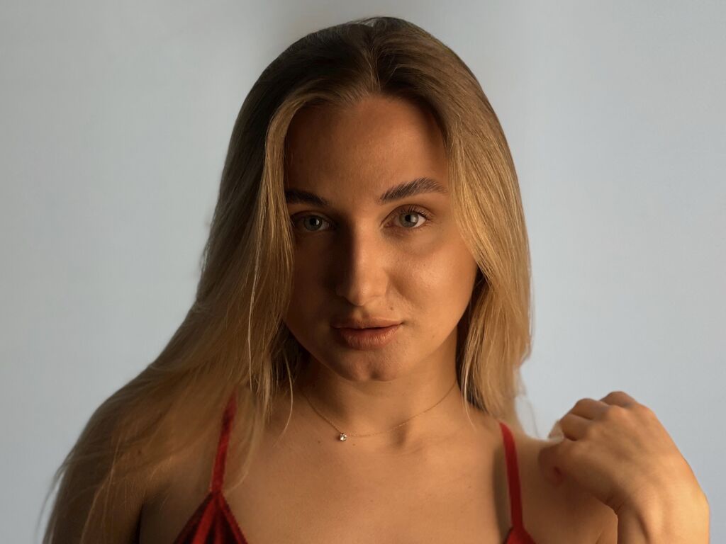 Ainamailova's profile - Image n°1