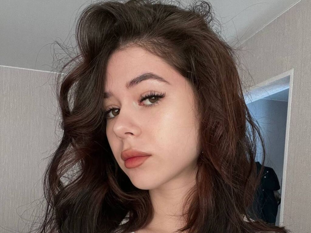 Ainsleybolam's profile - Image n°0