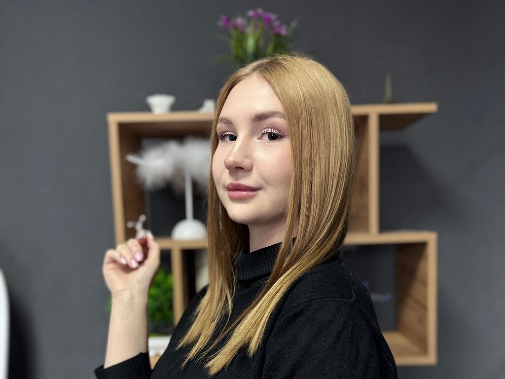 Ainslybishim's profile - Image n°0