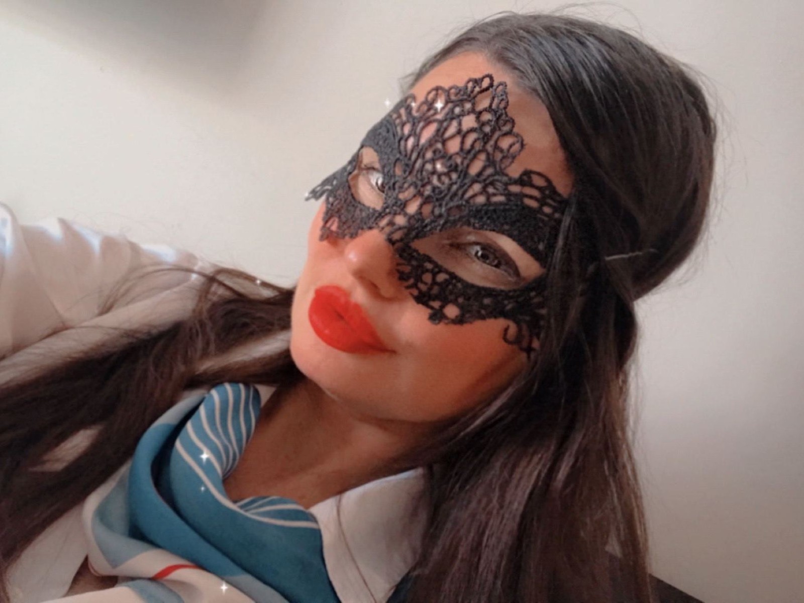 Airhosstesella's profile - Image n°2