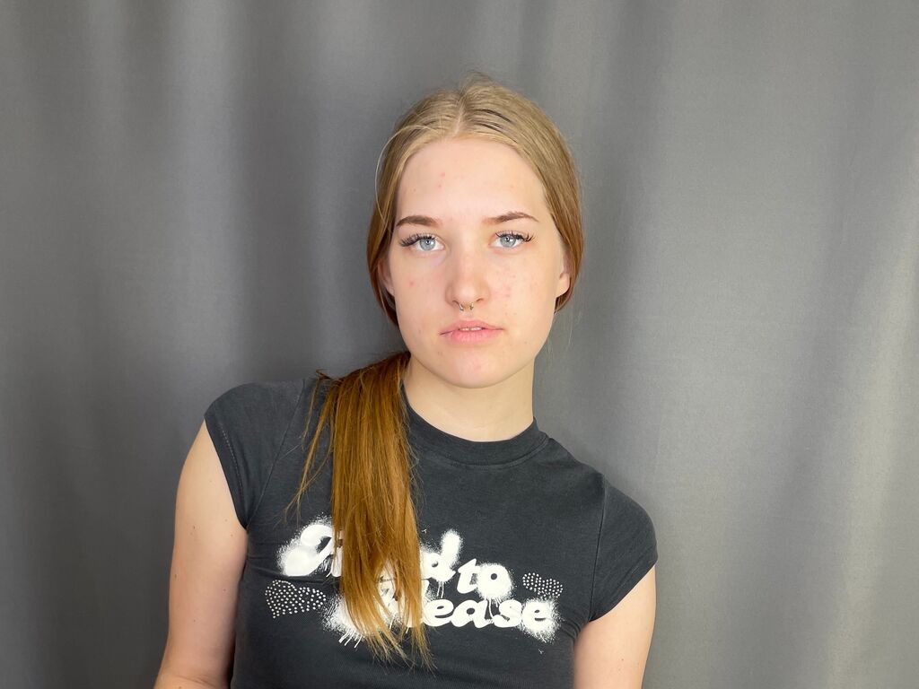 Aislygillingham's profile - Image n°0