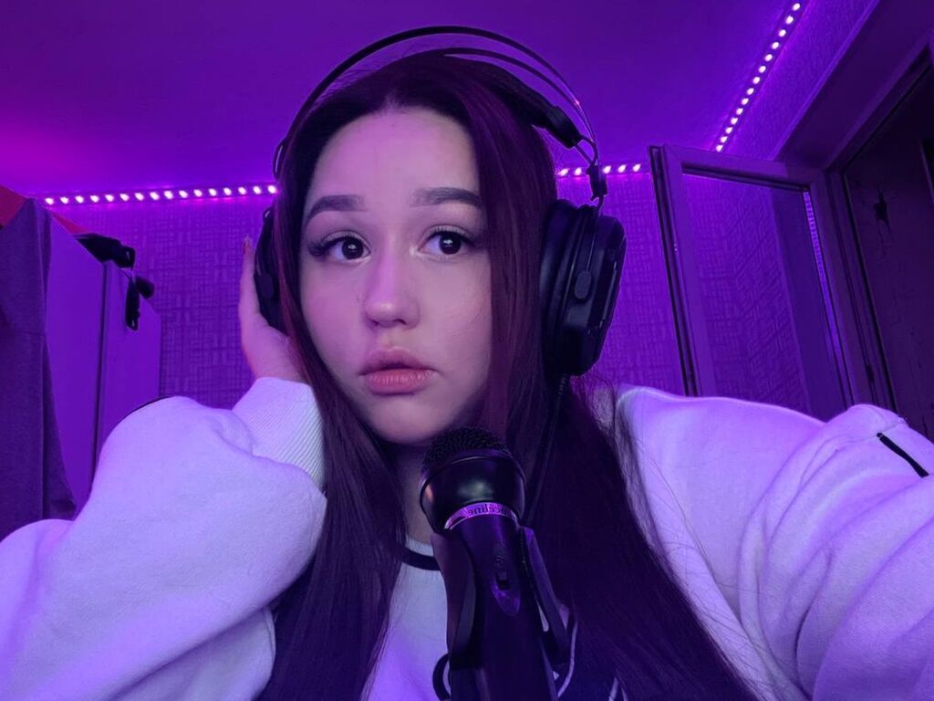 Aislyhigh's profile - Image n°0