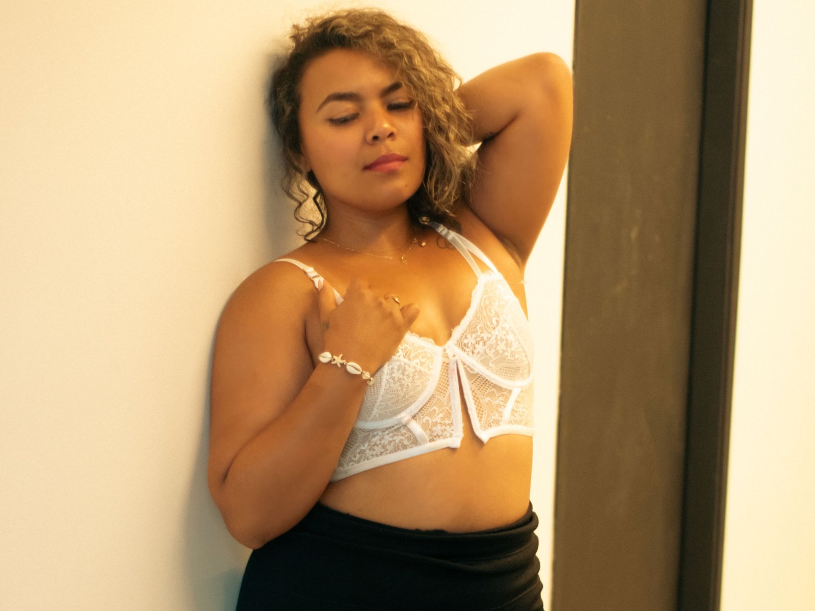 Akendacurls's profile - Image n°2