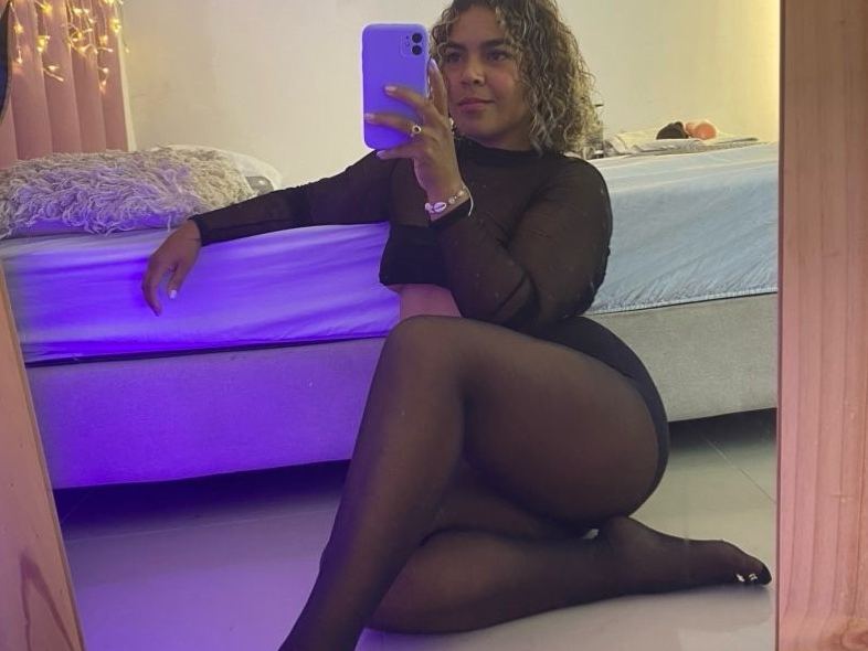 Akendacurls's profile - Image n°4