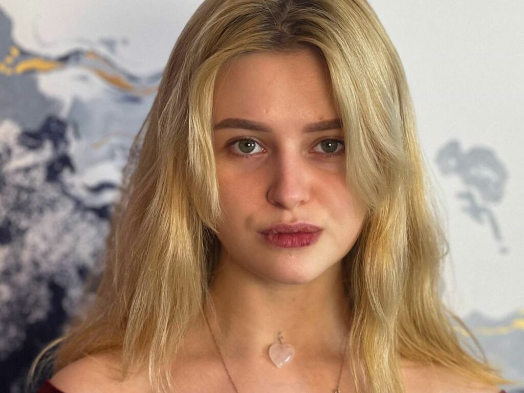 Alaskamiass's profile - Image n°3