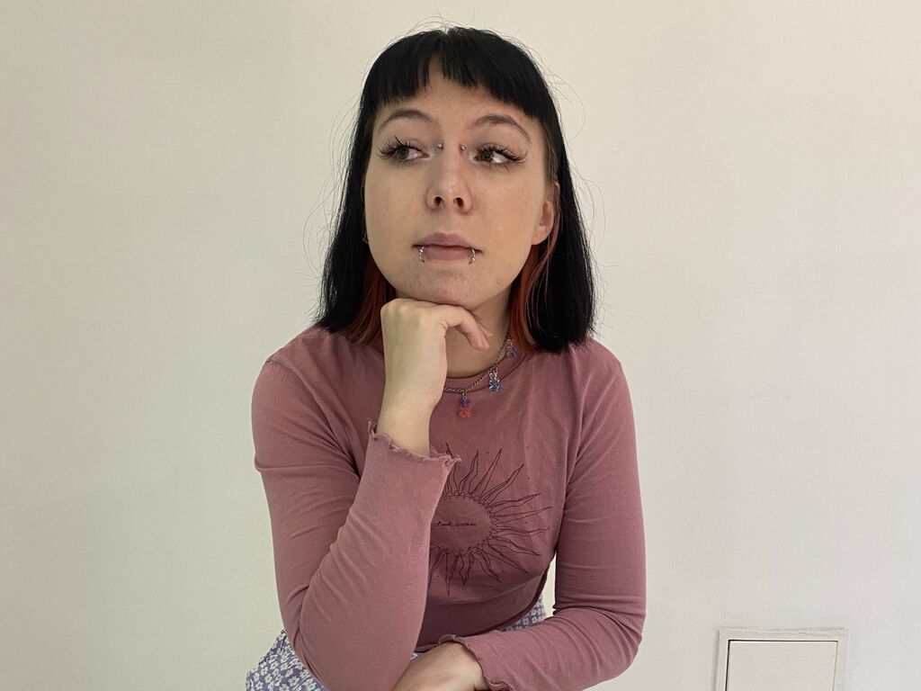 Albertaestridge's profile - Image n°0