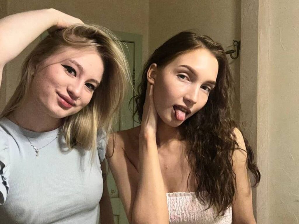 Albinaandmeghan's profile - Image n°0