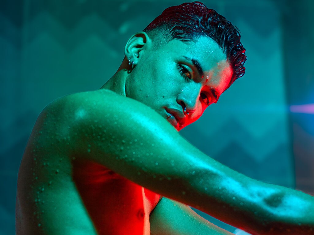 Alecbane's profile - Image n°0
