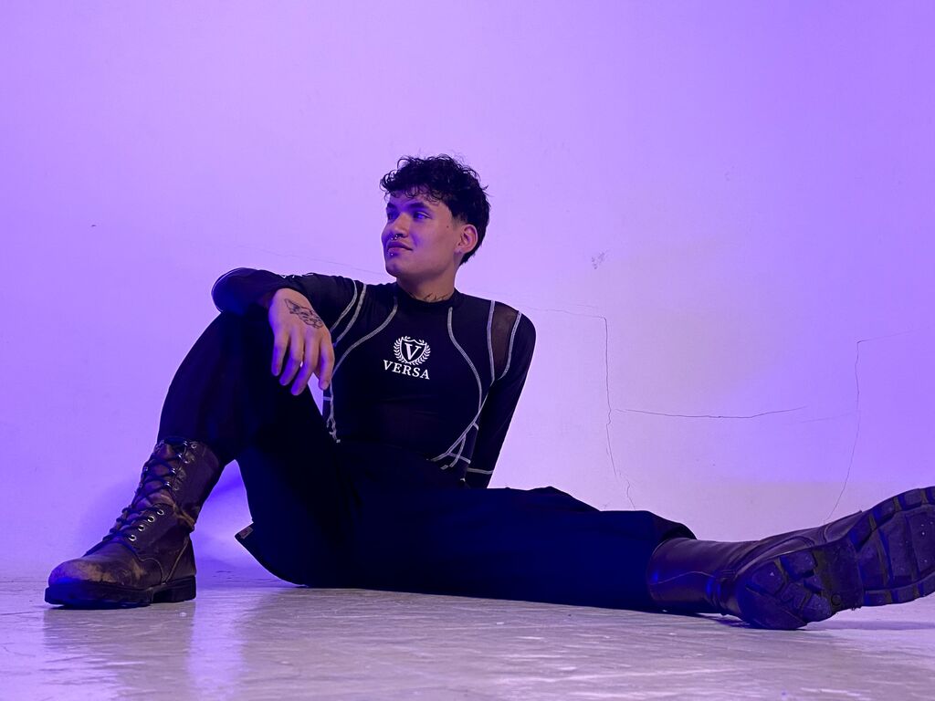 Alecbane's profile - Image n°1