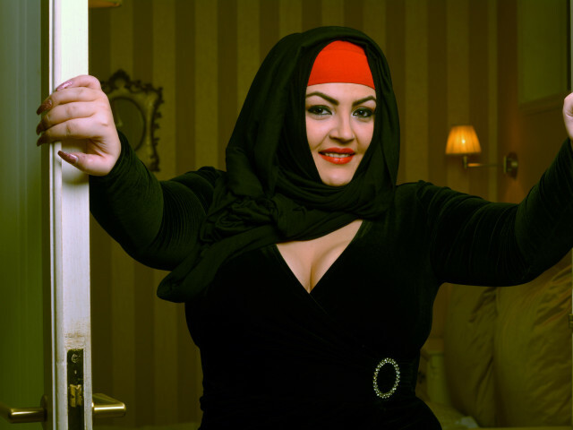 AleemaMuslim's profile - Image n°1