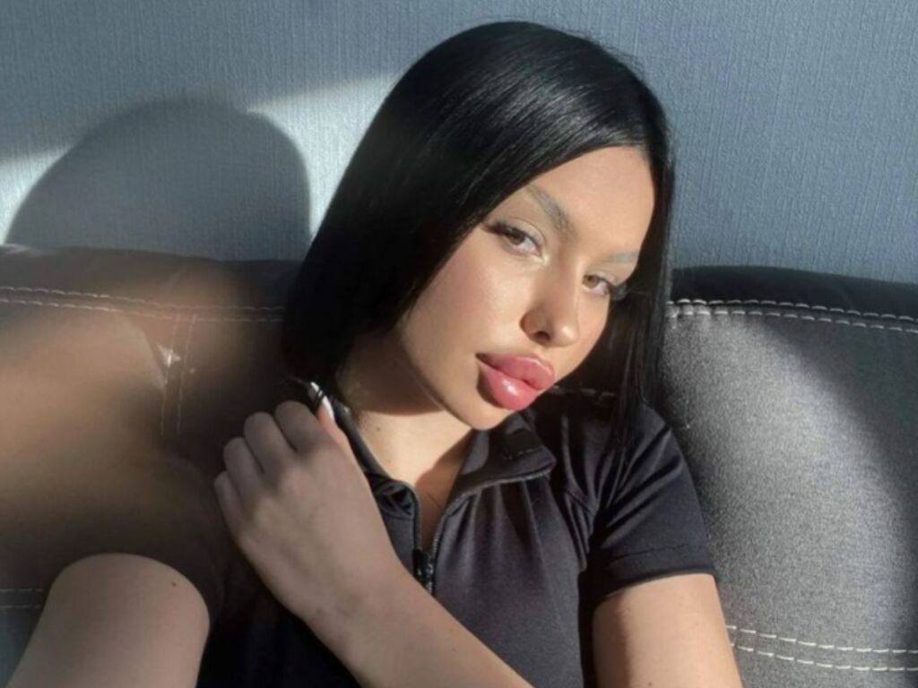 Aleenadle's profile - Image n°0