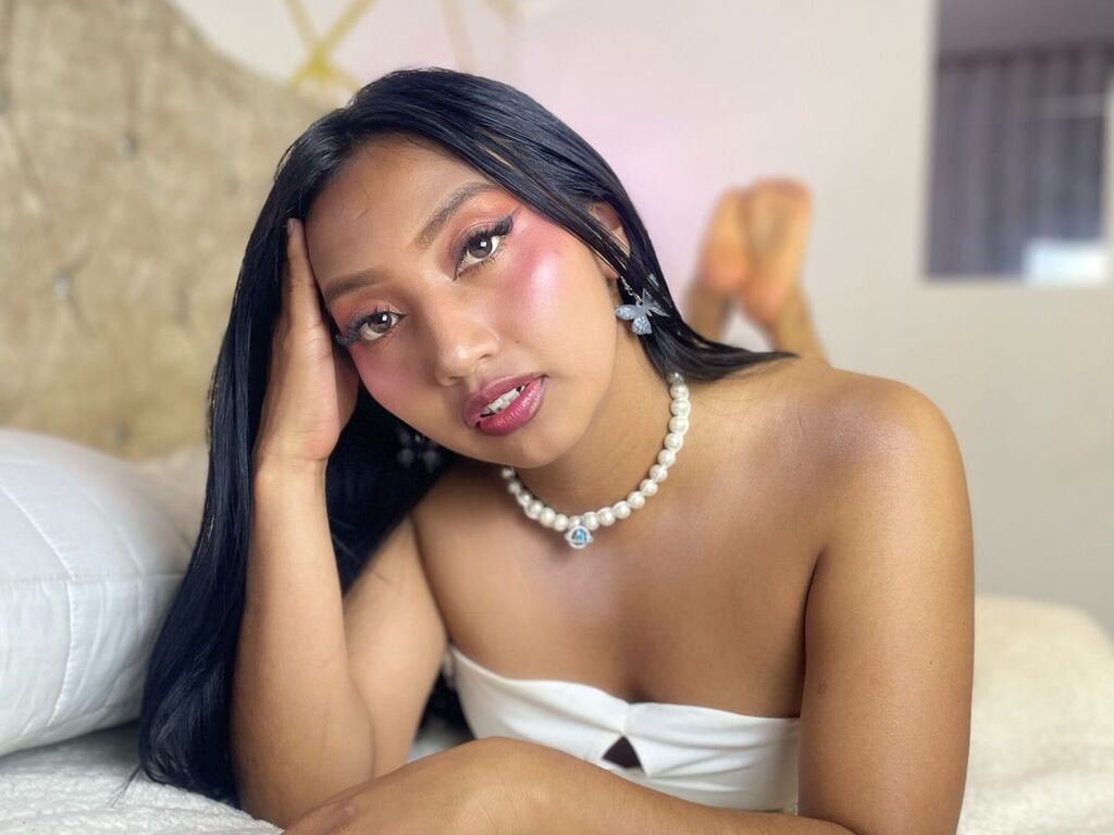Alejabloom's profile - Image n°0