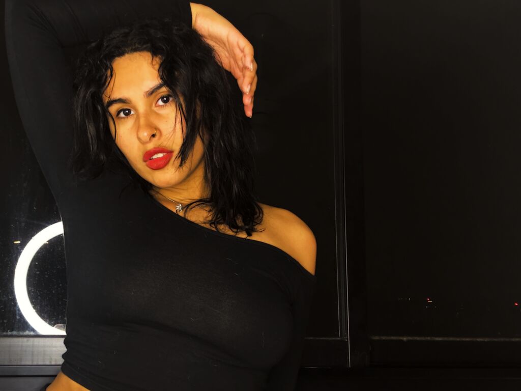 Alejandraraay's profile - Image n°1