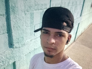 Sexo por webcam con Alejandro_Lp