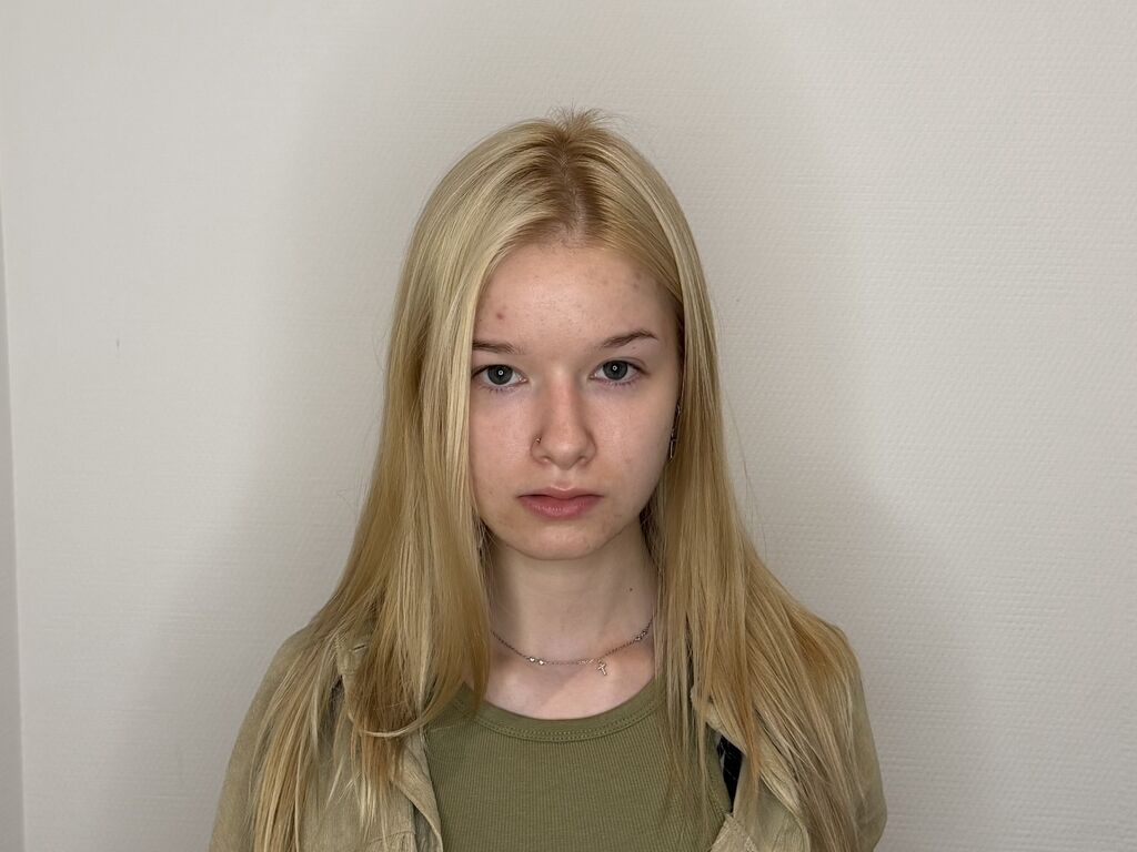 Alenaleverentz's profile - Image n°1