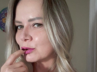 Webcam sex with Alenaschneider