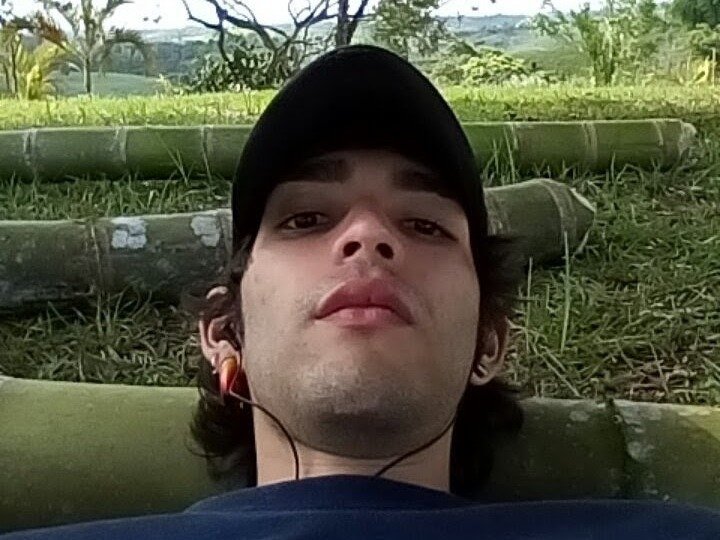Profil de Alessandro6969 - Photo n°0
