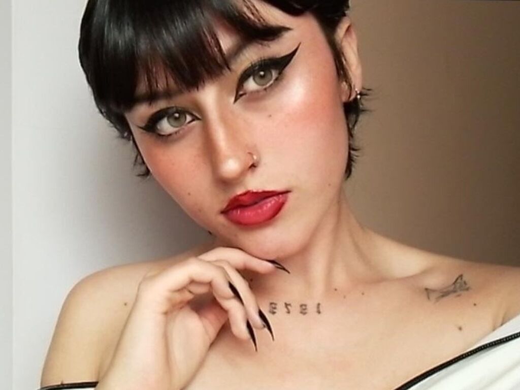 Alessiaweir's profile - Image n°0