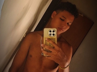 Alex_Bigcock23's profiel