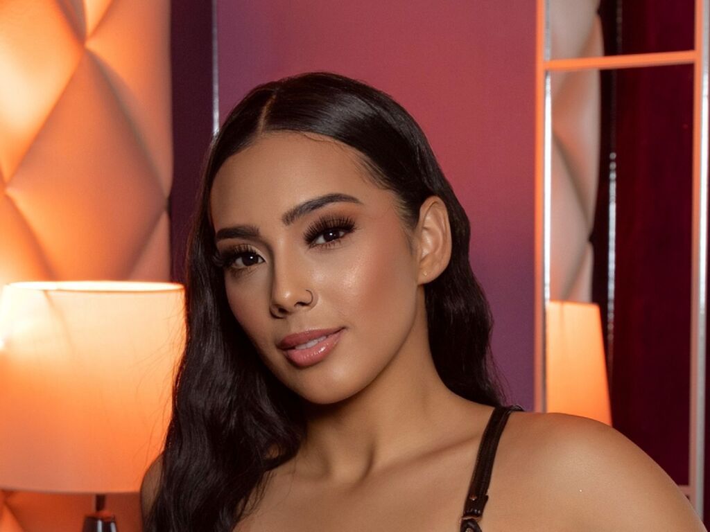 Alexacuevas's profile - Image n°1