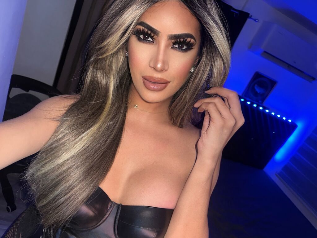 AlexaKhalifa's profile - Image n°1