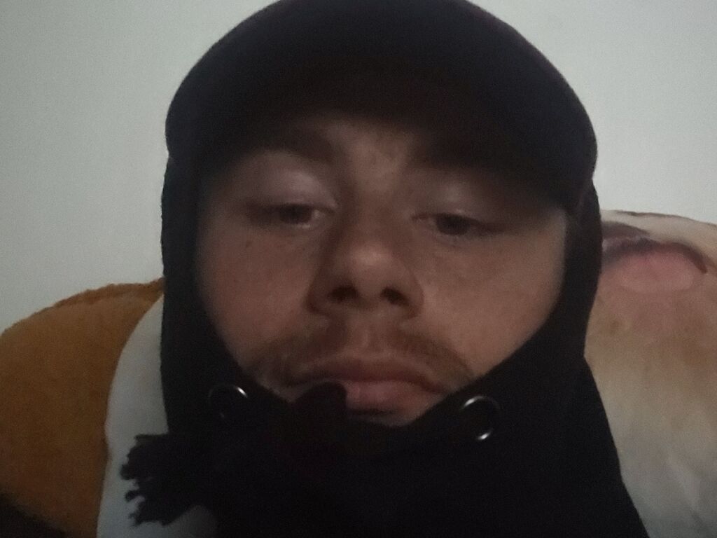 Alexanderguztaf's profile - Image n°0