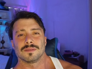 Sexo por webcam con Alexanderjaz