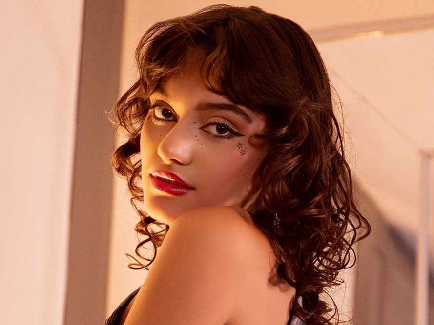 Alexandracooper's profile - Image n°0