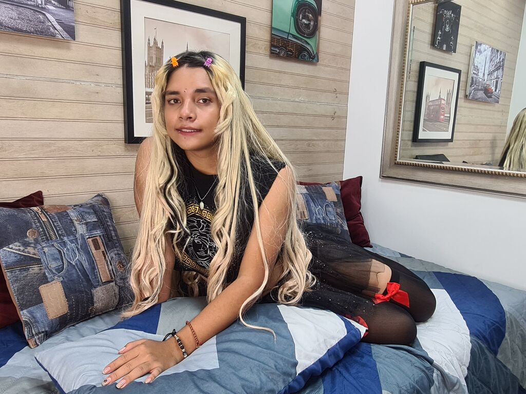 Alexandramerkels's profile - Image n°1