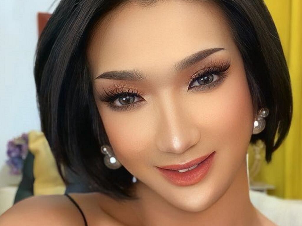 Alexandriapierce's profile - Image n°1