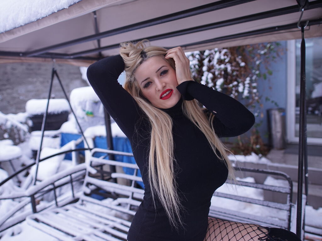 Alexanikole's profile - Image n°2