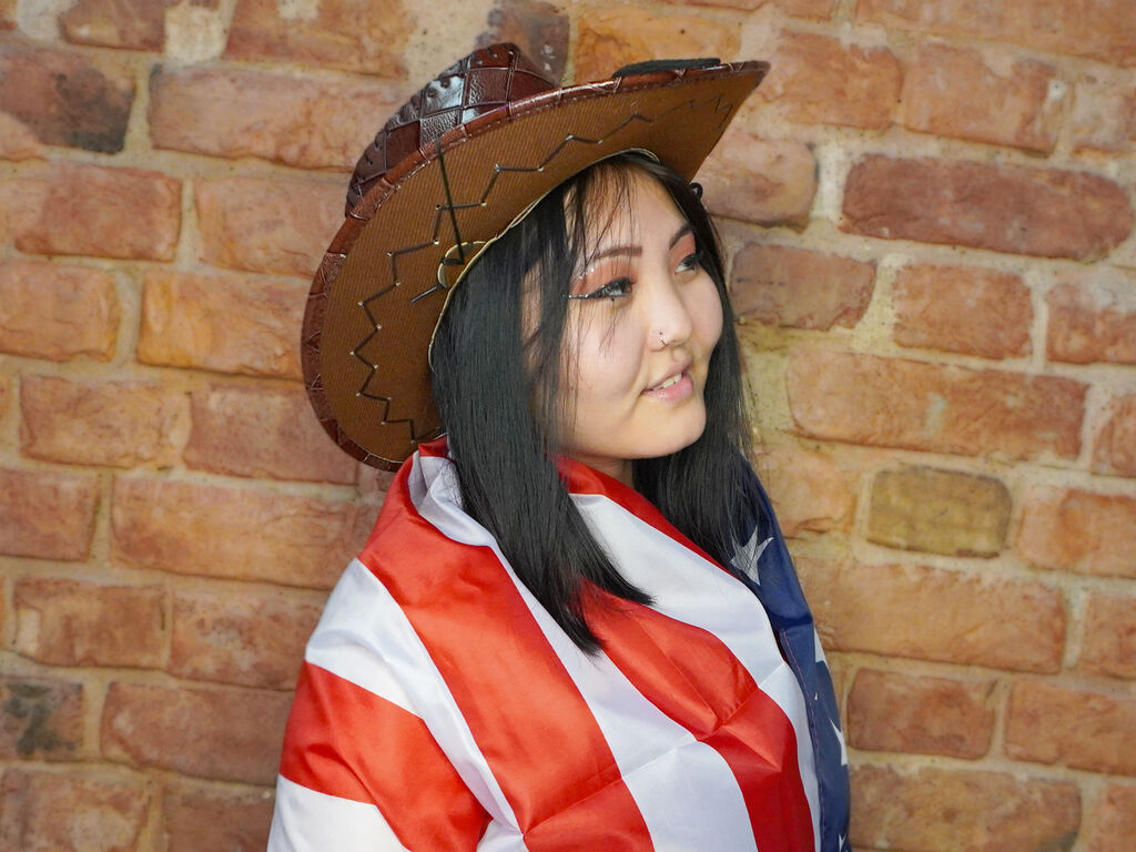 AlexaSalazar's profile - Image n°3