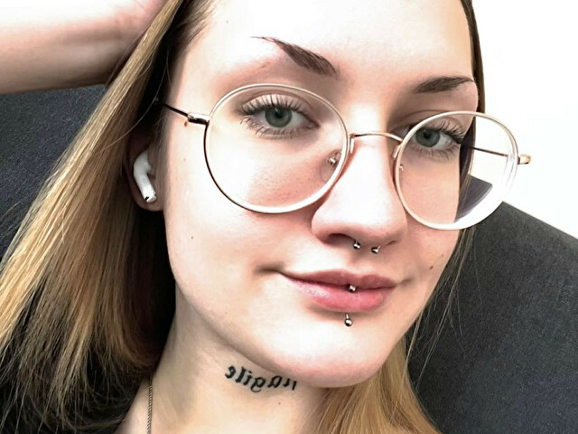 Profil de AlexaBoobs - Photo n°67