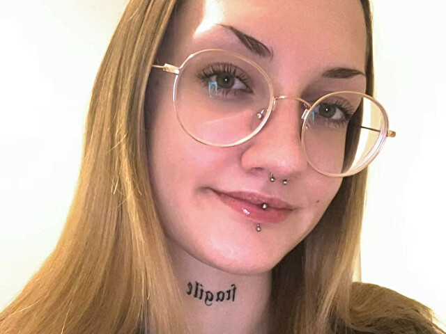 Profil de AlexaBoobs - Photo n°66