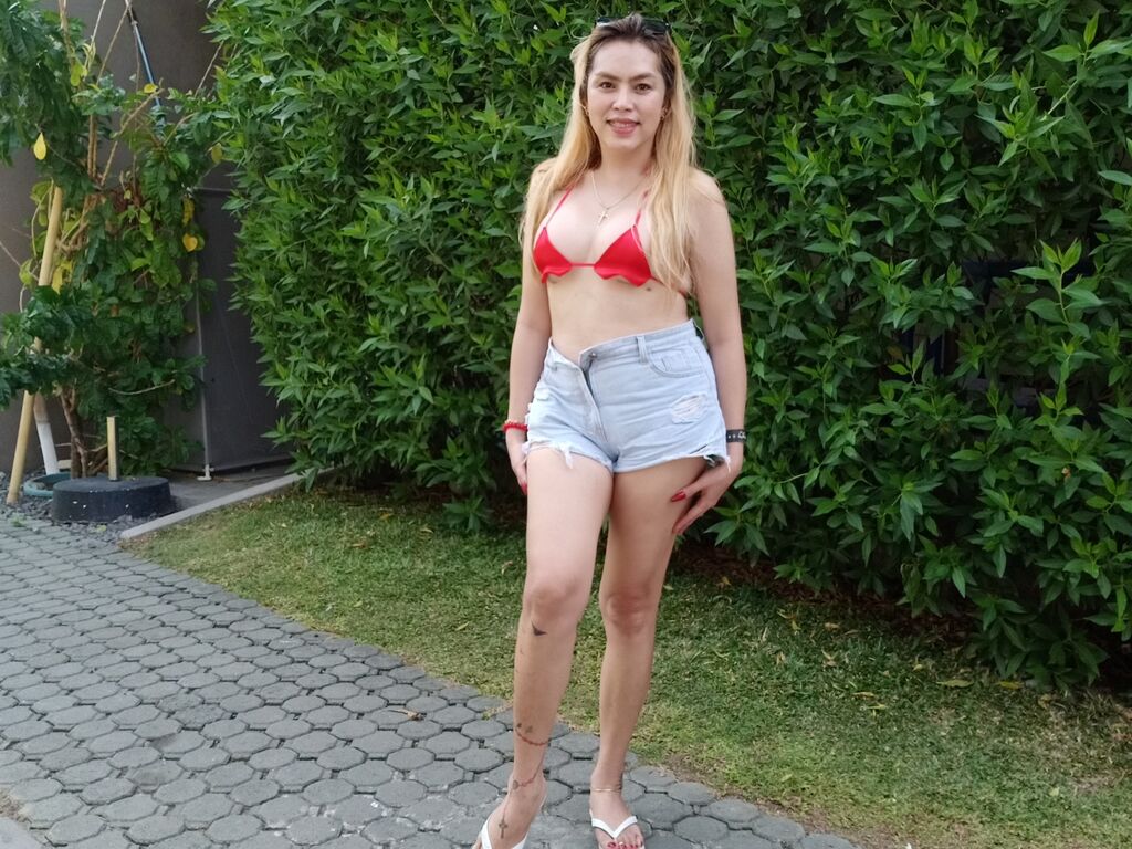 Alexaupper's profile - Image n°0