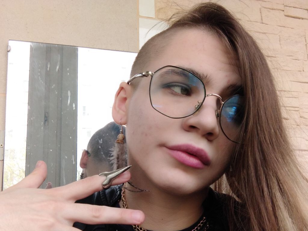 Alexbestenike's profile - Image n°1