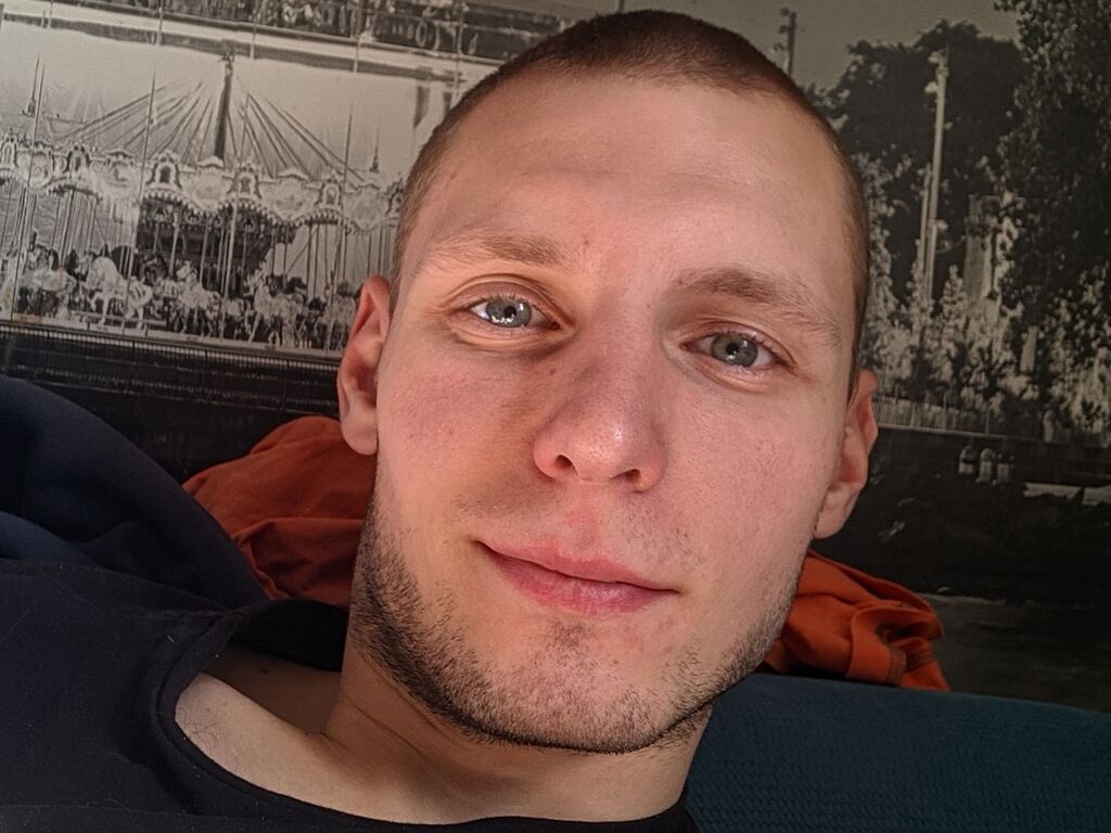 Alexbishop's profile - Image n°1