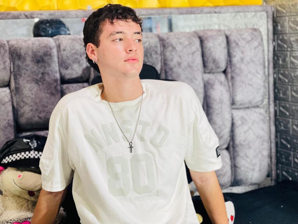 Alexmillers's profile - Image n°1