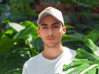 Profil de Alexoconor