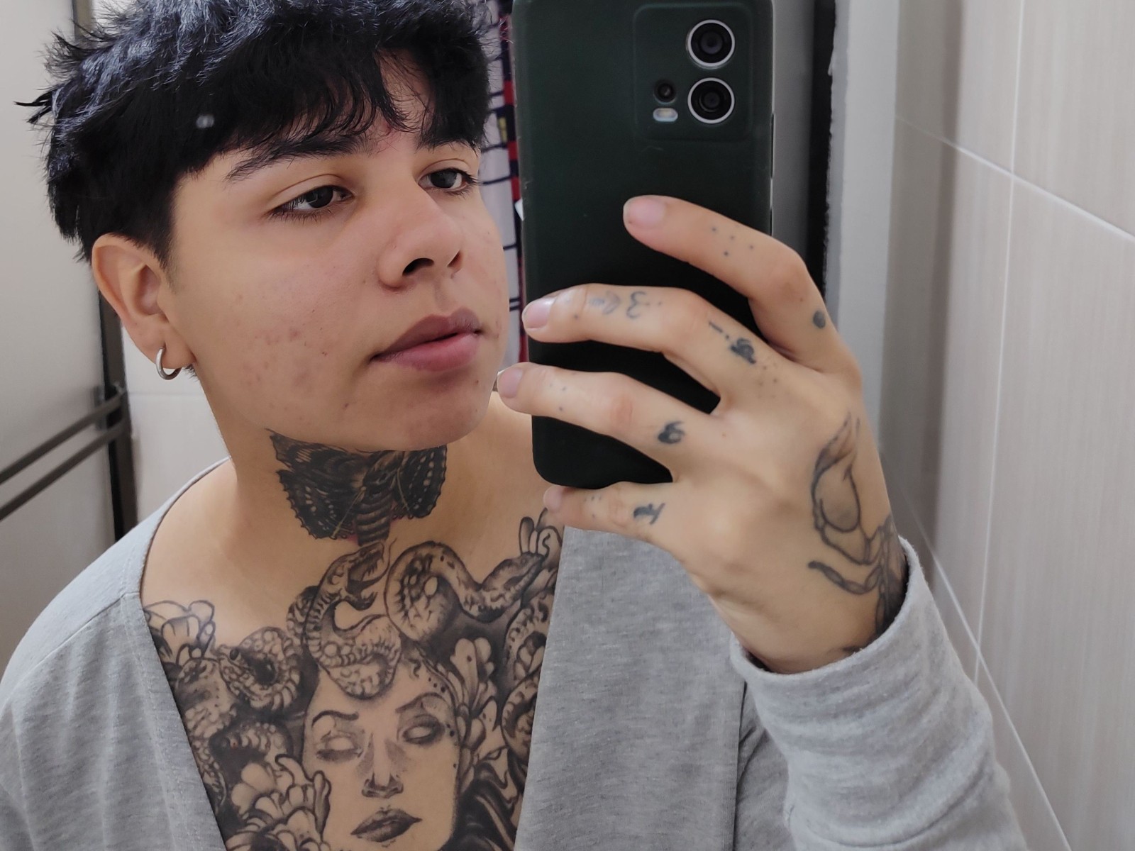 Alexxandoval's profile - Image n°0