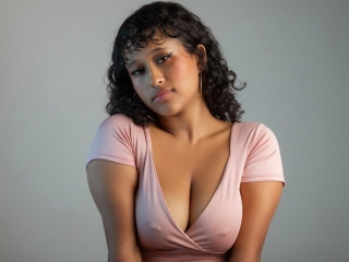 Sexo por webcam con Aliarodriguez